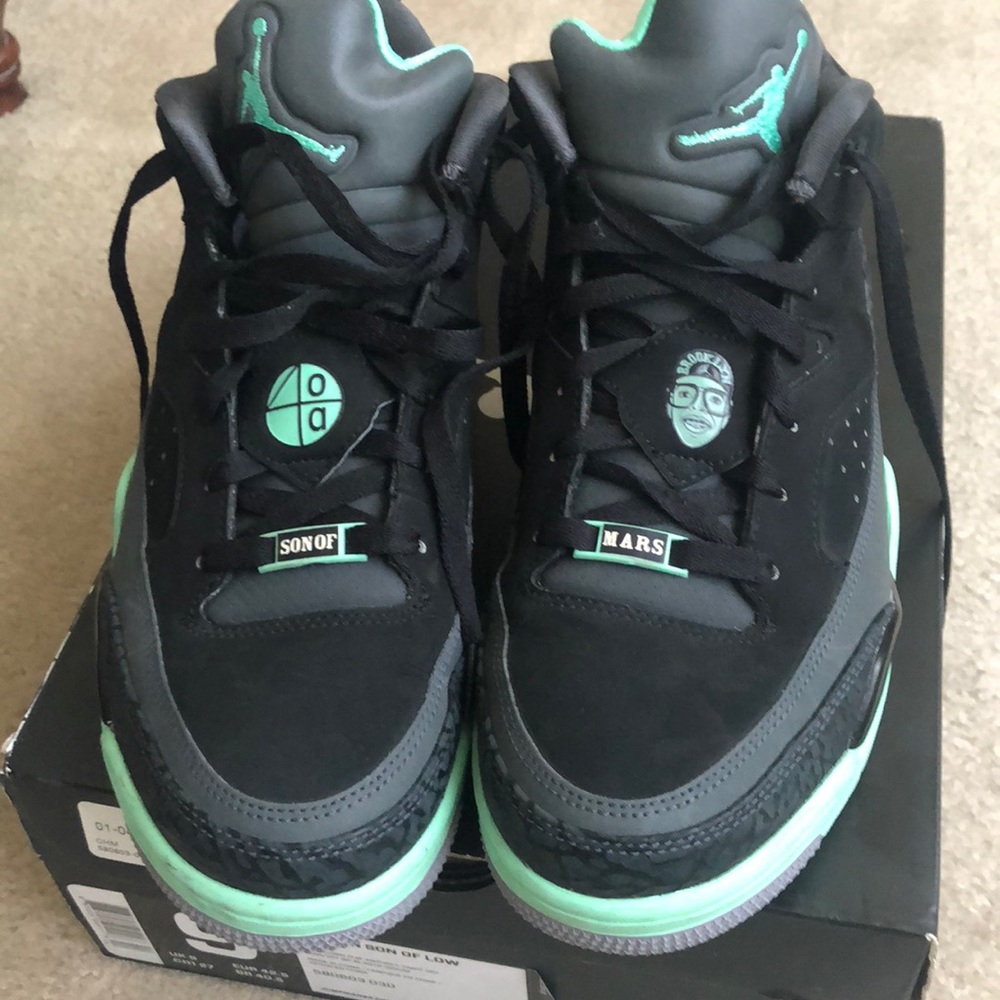 JORDAN SON OF LOW sneakers